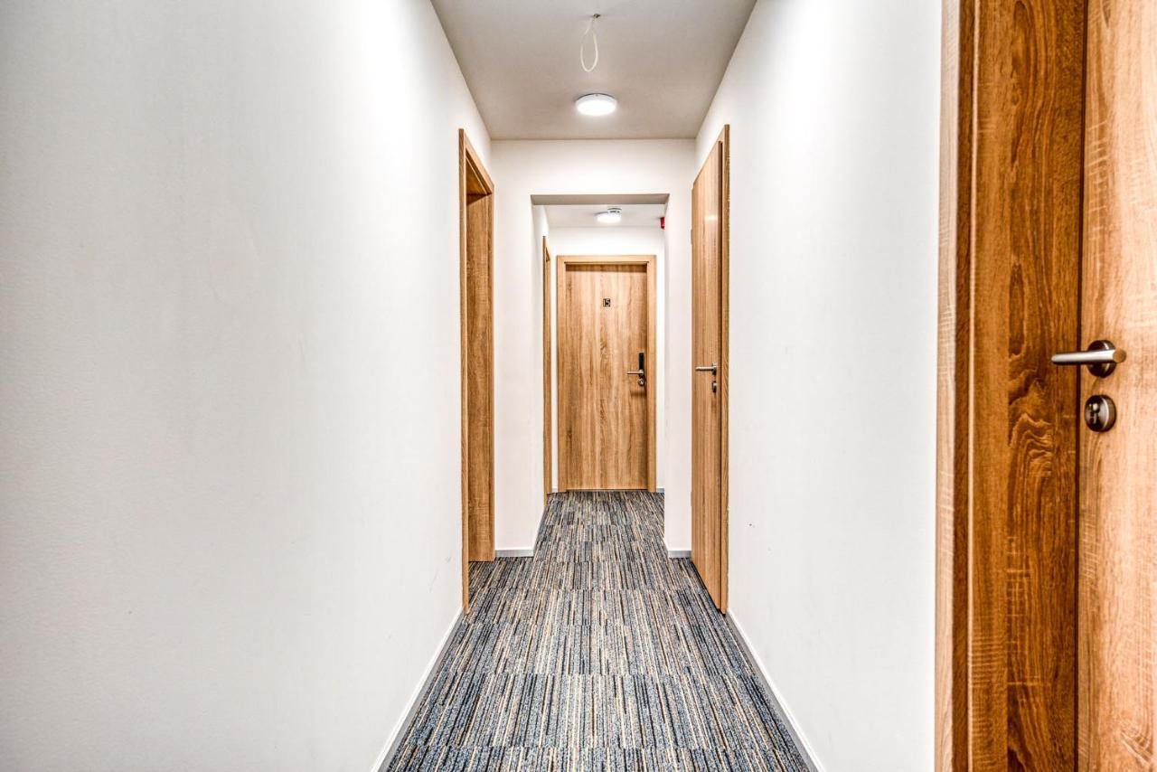 Hotel L'Avenue Либрамон Екстериор снимка